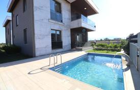 5 dormitorio villa 293 m² en Döşemealtı, Turquía. 25 821 000 TRY
