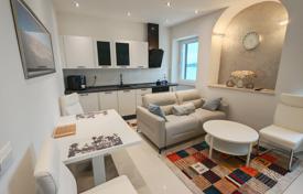 2 dormitorio piso 50 m² en Rovinj, Croacia. 730 000 €