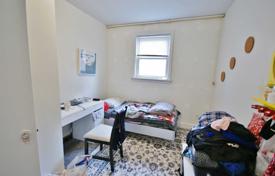 6 dormitorio casa de pueblo en Etobicoke, Canadá. C$1 564 000