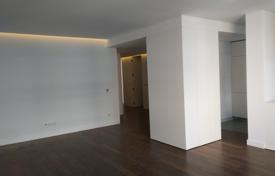 4 dormitorio piso 153 m² en Porto (city), Portugal. 555 000 €