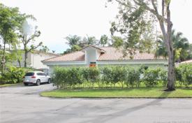 Villa – Key Biscayne, Florida, Estados Unidos. $2 700 000