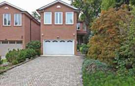 Casa de pueblo – North York, Toronto, Ontario,  Canadá. C$1 913 000