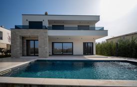 5 dormitorio casa de pueblo 234 m² en Poreč, Croacia. 950 000 €