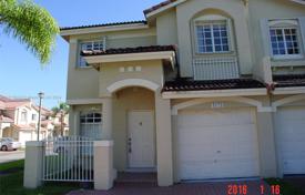 Casa de pueblo – Doral, Florida, Estados Unidos. $649 000