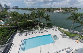 2-dormitorio apartamentos en condominio 87 m² en Miami Beach, Estados Unidos. $949 000