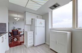 2 dormitorio piso en Scarborough, Canadá. C$847 000