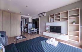 Condominio en Watthana, Tailandia. $167 000