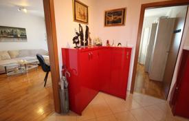 2 dormitorio piso 57 m² en Split, Croacia. 280 000 €