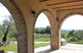 Villa – San Gimignano, Siena, Toscana,  Italia. 712 000 €