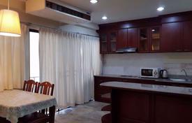 1-dormitorio apartamentos en condominio en Khlong Toei, Tailandia. $123 000