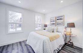 9 dormitorio casa de pueblo en Scarborough, Canadá. C$1 804 000