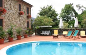 Villa – Camaiore, Toscana, Italia. 690 000 €