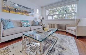 6 dormitorio casa de pueblo en North York, Canadá. C$1 927 000