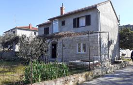 Casa de pueblo – Nerežišća, Split-Dalmatia County, Croacia. 315 000 €
