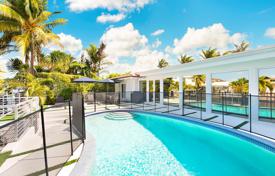 Villa – North Miami, Florida, Estados Unidos. $1 650 000