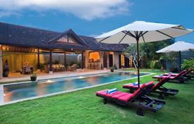 3 dormitorio villa en Kerobokan Kelod, Indonesia. $2 160  por semana