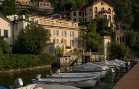 Villa – Torno, Lombardía, Italia. 21 000 €  por semana
