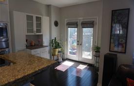 9 dormitorio casa de pueblo en East York, Canadá. C$2 263 000