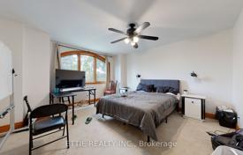 12 dormitorio casa de pueblo en North York, Canadá. C$2 192 000