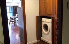 1-dormitorio apartamentos en condominio en Sathon, Tailandia. $254 000