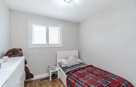 3 dormitorio adosado en North York, Canadá. C$1 311 000