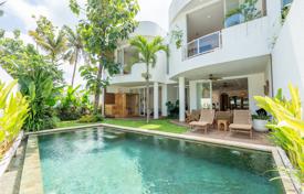 3 dormitorio villa 200 m² en Tabanan, Indonesia. $310 000