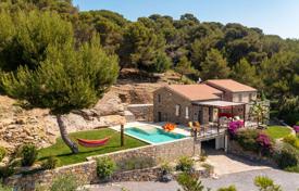 13 dormitorio villa 249 m² en Liguria, Italia. 1 900 000 €