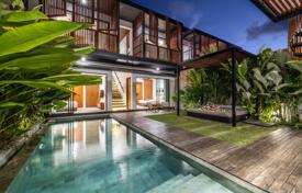4 dormitorio villa 280 m² en Batu Bolong Beach, Indonesia. $635 000