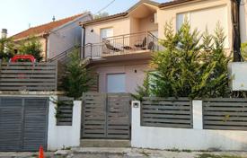 4 dormitorio casa de pueblo 149 m² en Cetinje (city), Montenegro. 260 000 €