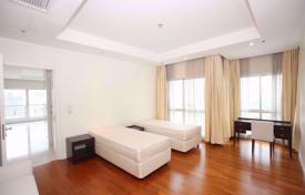 4 dormitorio piso en Pathum Wan, Tailandia. $7 700  por semana