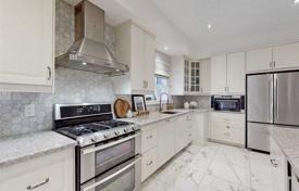 5 dormitorio casa de pueblo en Scarborough, Canadá. C$2 339 000