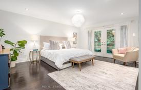 11 dormitorio casa de pueblo en Scarborough, Canadá. C$2 581 000