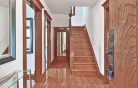 12 dormitorio casa de pueblo en Etobicoke, Canadá. C$2 213 000
