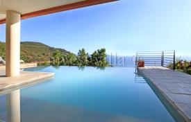 Villa – Théoule-sur-Mer, Costa Azul, Francia. 2 700 €  por semana