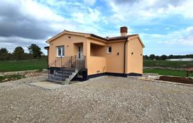 5 dormitorio casa de pueblo 190 m² en Svetvinčenat, Croacia. 690 000 €