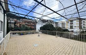 15 dormitorio chalet 375 m² en Tivat city, Montenegro. 980 000 €