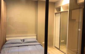 1-dormitorio apartamentos en condominio en Huai Khwang, Tailandia. $138 000