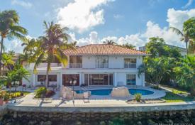 Villa – Golden Beach, Florida, Estados Unidos. $4 750 000