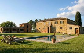 1 dormitorio villa 630 m² en Siena, Italia. 987 000 €