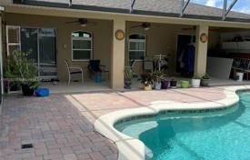 Casa de pueblo – Kissimmee, Florida, Estados Unidos. $480 000