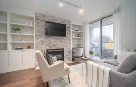 2 dormitorio piso en Queen Street East, Canadá. C$738 000