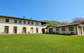 16 dormitorio finca rústica 550 m² en Loro Ciuffenna, Italia. 1 100 000 €