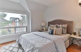 2 dormitorio adosado en Etobicoke, Canadá. C$1 283 000