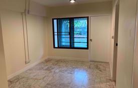 2 dormitorio piso en Watthana, Tailandia. $216 000