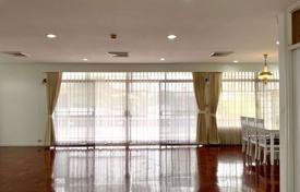 4-dormitorio apartamentos en condominio en Watthana, Tailandia. $418 000