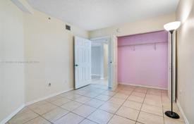 Condominio – Pembroke Pines, Broward, Florida,  Estados Unidos. $355 000