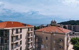 2 dormitorio piso 94 m² en Bečići, Montenegro. 302 000 €