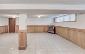 3 dormitorio casa de pueblo en Etobicoke, Canadá. C$1 748 000