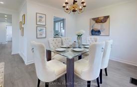 10 dormitorio casa de pueblo en Scarborough, Canadá. C$1 611 000