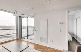 4 dormitorio piso en Yonge Street, Canadá. C$661 000